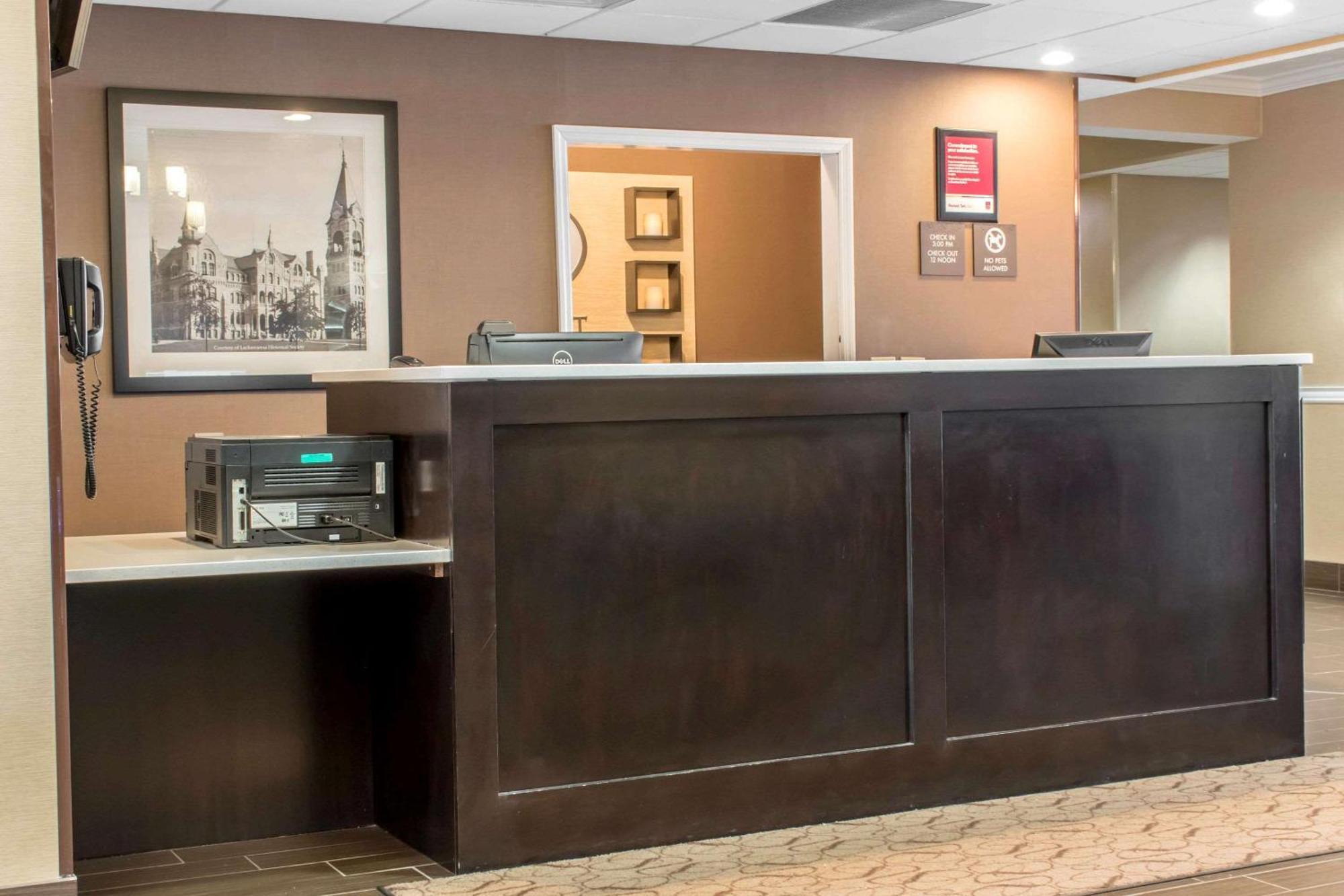 Comfort Suites Scranton Near Montage Mountain Buitenkant foto