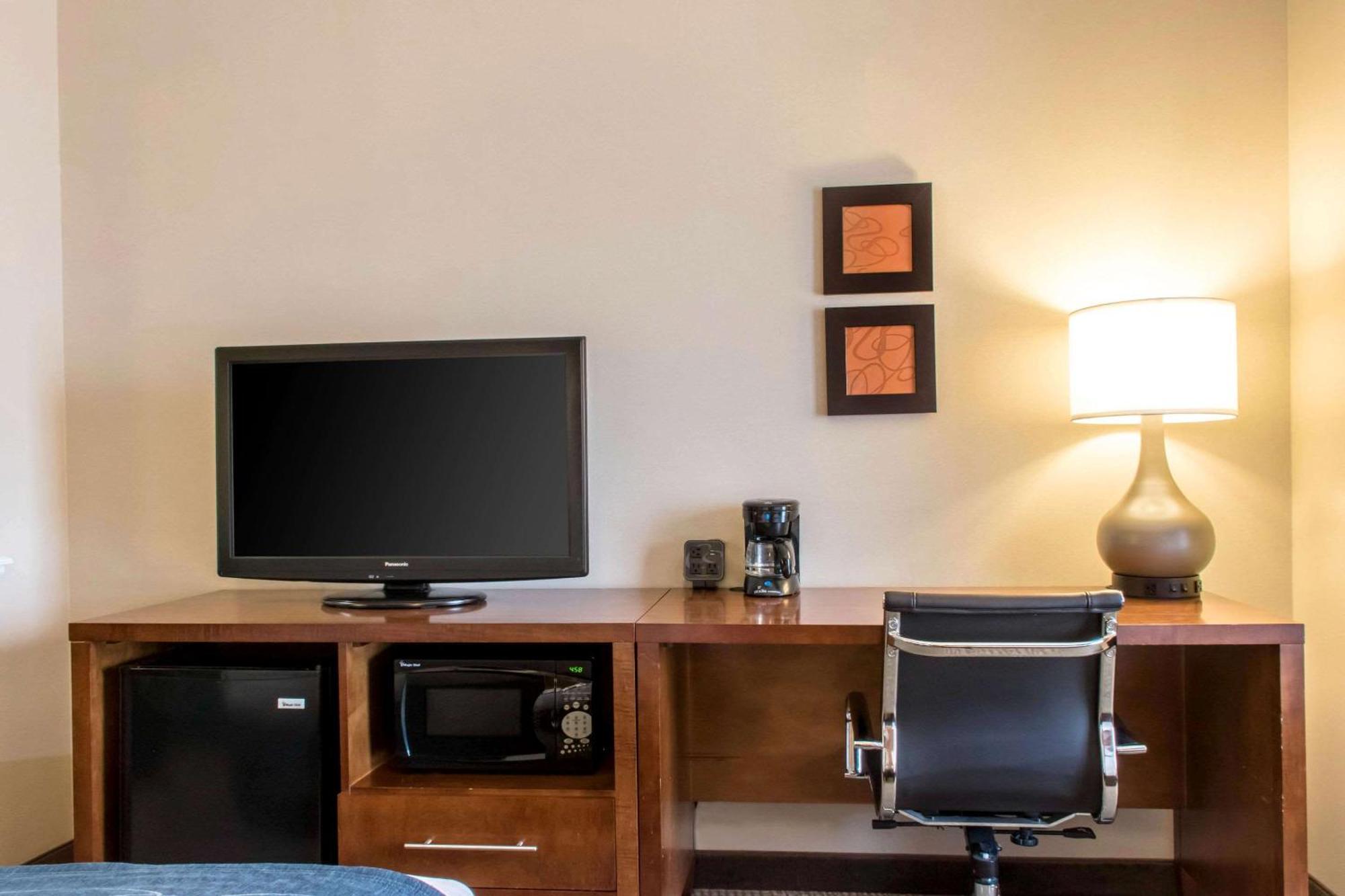 Comfort Suites Scranton Near Montage Mountain Buitenkant foto